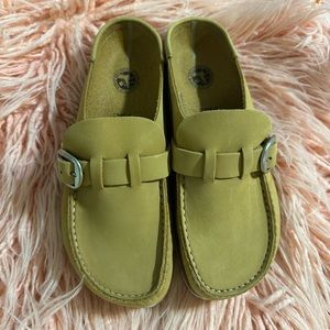 Birkenstock size 38/7.5 . Used like new.  Buckley Women’s Latte Cream Leather